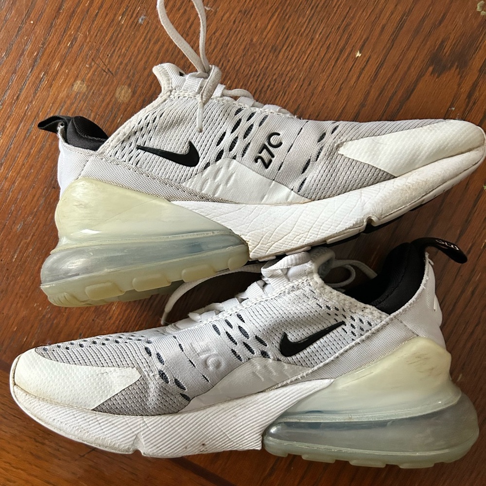 Nike Kids Sneakers in White and Black